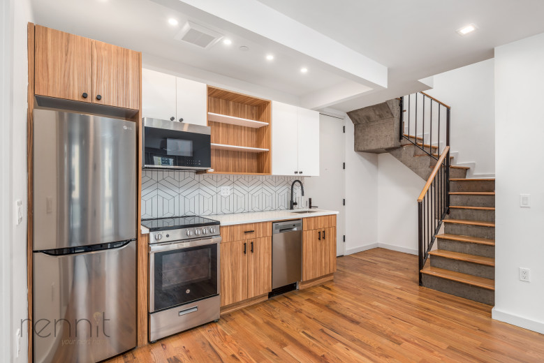 774 Lexington Ave, Apt 3A Image 1