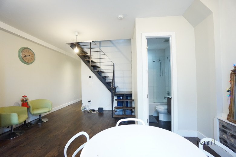 810 St Johns Pl, Apt 5 Image 4