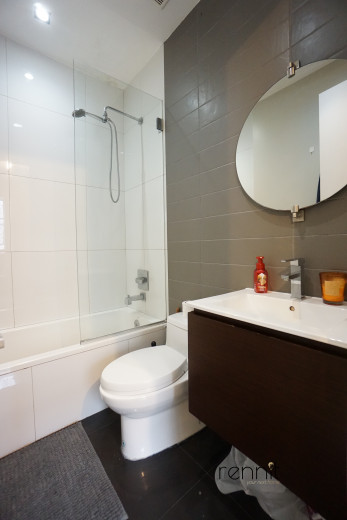 810 St Johns Pl, Apt 5 Image 6