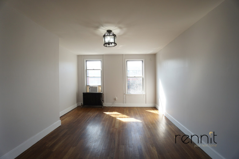 689 Park Ave, Apt 3R Image 5