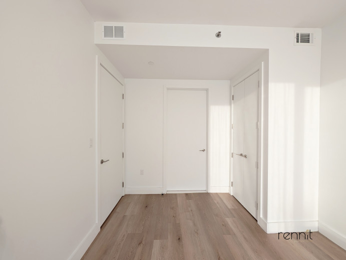 2039 Ocean Ave, Apt 703 Image 14