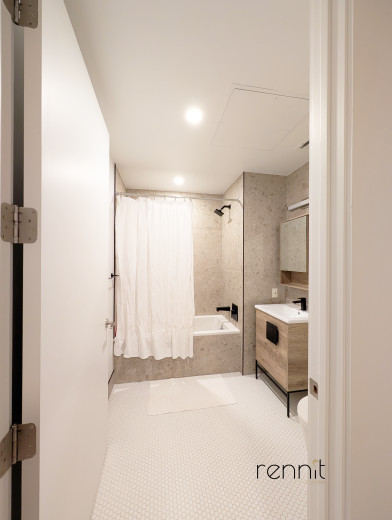 2039 Ocean Ave, Apt 703 Image 15