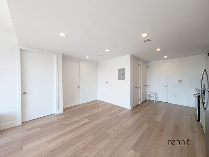 2039 Ocean Ave, Apt 703 Image 3