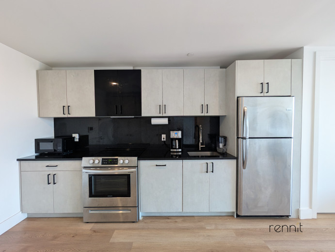 2039 Ocean Ave, Apt 703 Image 5