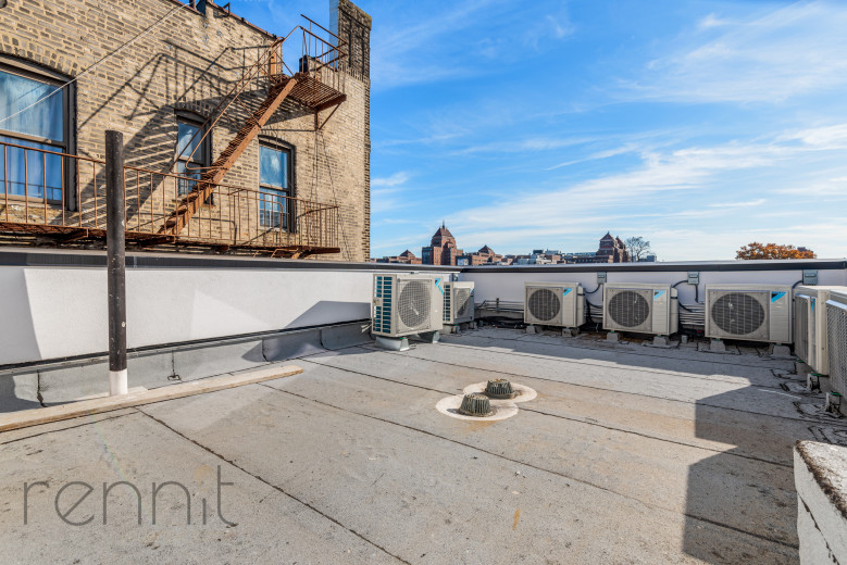 383 Rutland Rd, Apt 1A Image 15