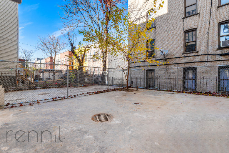 383 Rutland Rd, Apt 1A Image 7