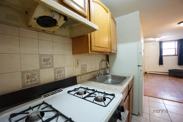 1354 E 40th St #Ground, Apt Floor Image 1