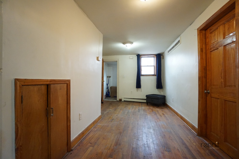 1354 E 40th St #Ground, Apt Floor Image 3