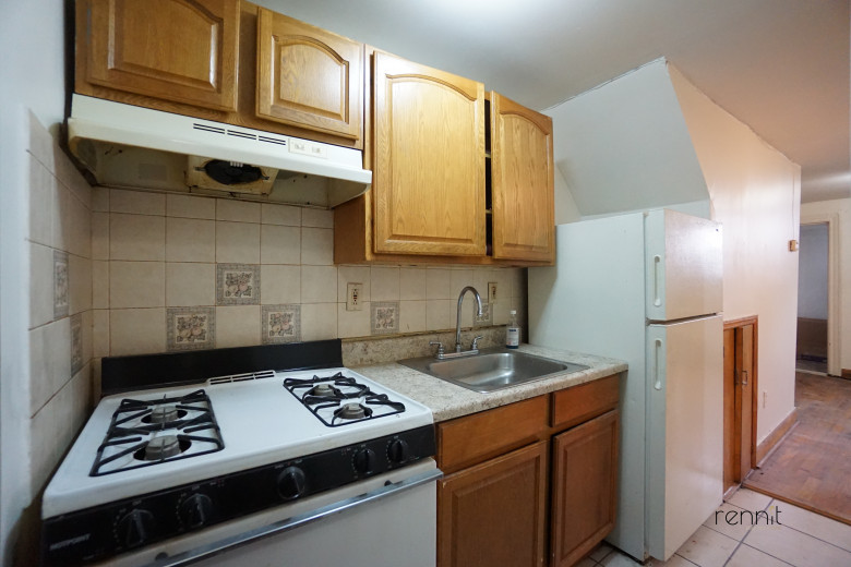 1354 E 40th St #Ground, Apt Floor Image 4