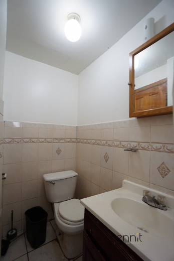 1354 E 40th St #Ground, Apt Floor Image 10