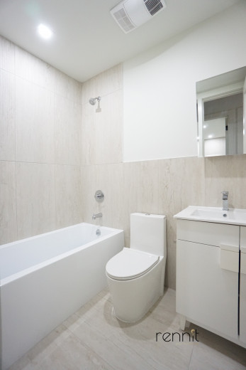 559 Fairview Ave, Apt 1 Image 9