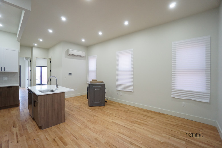 559 Fairview Ave, Apt 2 Image 2