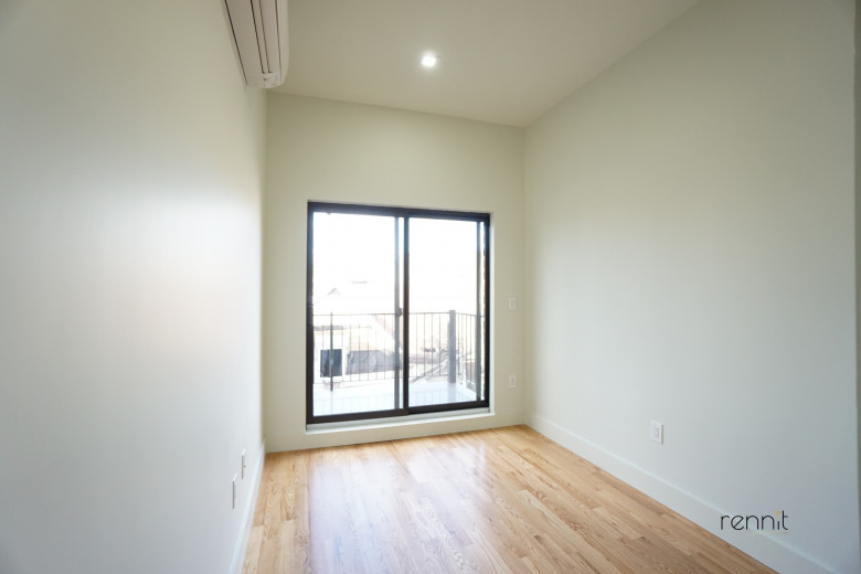 559 Fairview Ave, Apt 2 Image 11