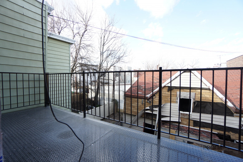 559 Fairview Ave, Apt 2 Image 10