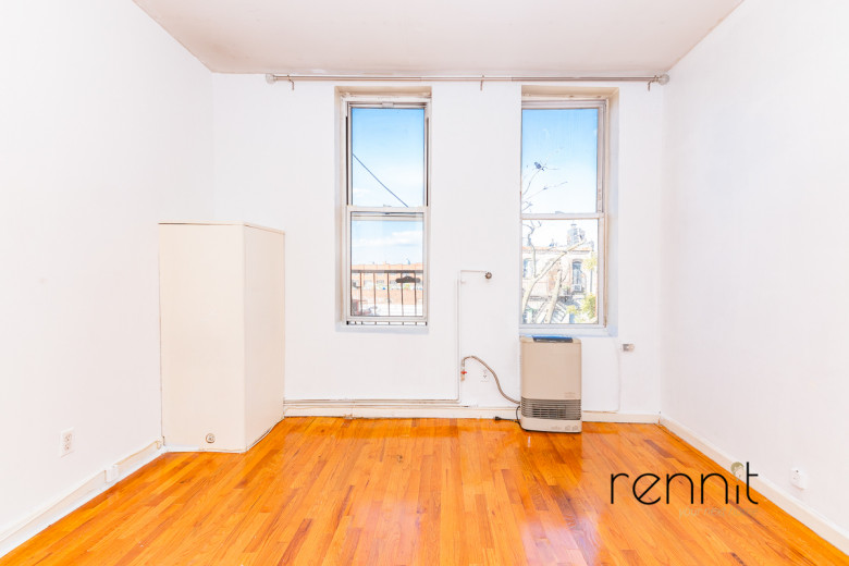 141 Thames St, Apt 4R Image 15