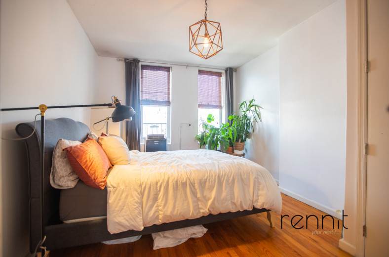 141 Thames St, Apt 4R Image 5