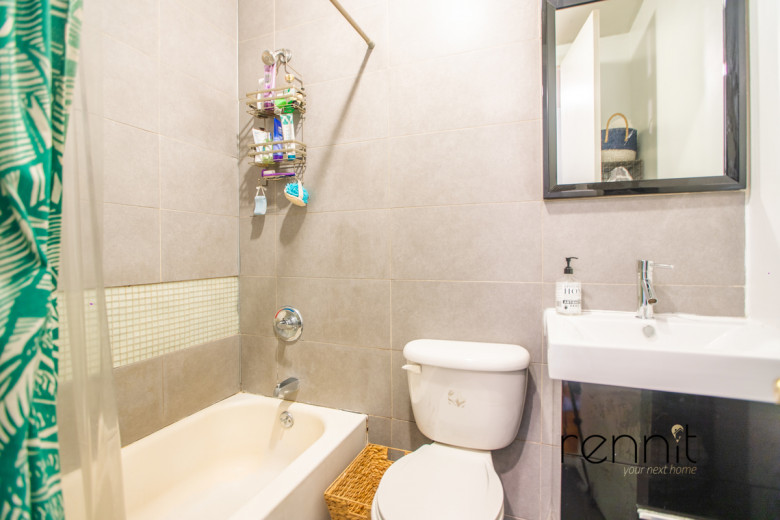 141 Thames St, Apt 4R Image 6
