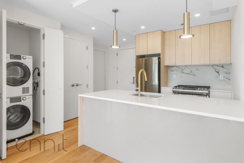 375 Dean St, Apt 1702 Image 2