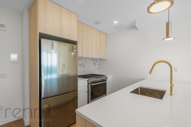 375 Dean St, Apt 1702 Image 5