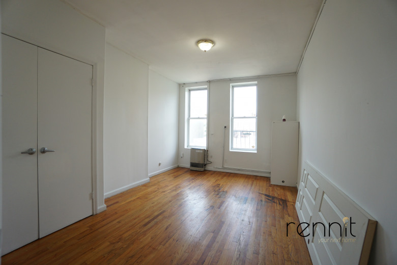 141 Thames St, Apt 4L Image 8