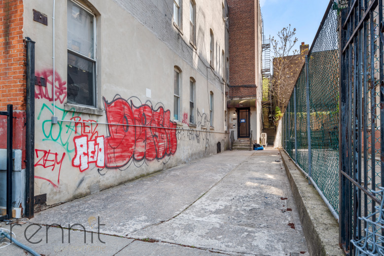 778 Madison Street, Apt 1 Image 16