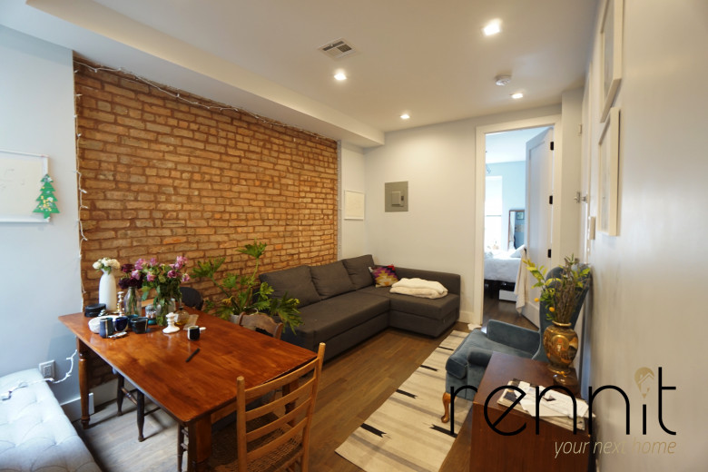 1684 Gates Ave, Apt 1R Image 1