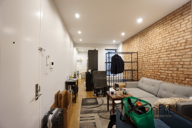 1684 Gates Ave, Apt 1R Image 2
