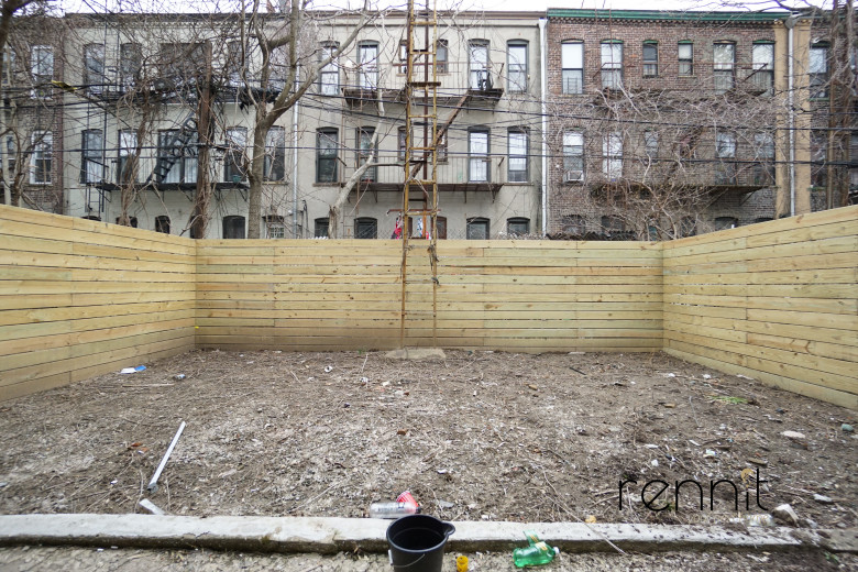 1684 Gates Ave, Apt 1R Image 20