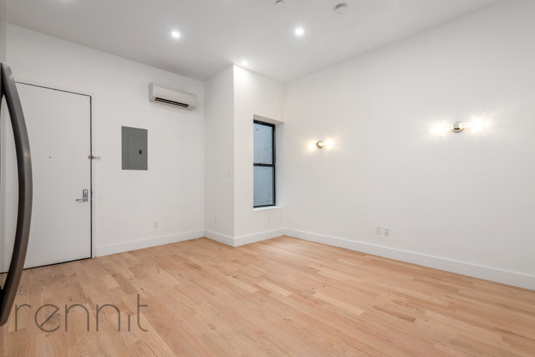 1708 Gates Ave, Apt 2A Image 1