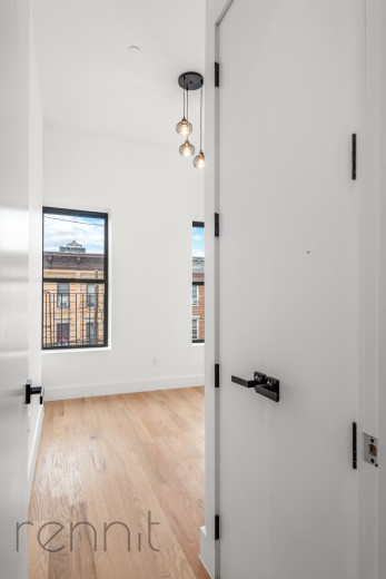 1708 Gates Ave, Apt 2A Image 12