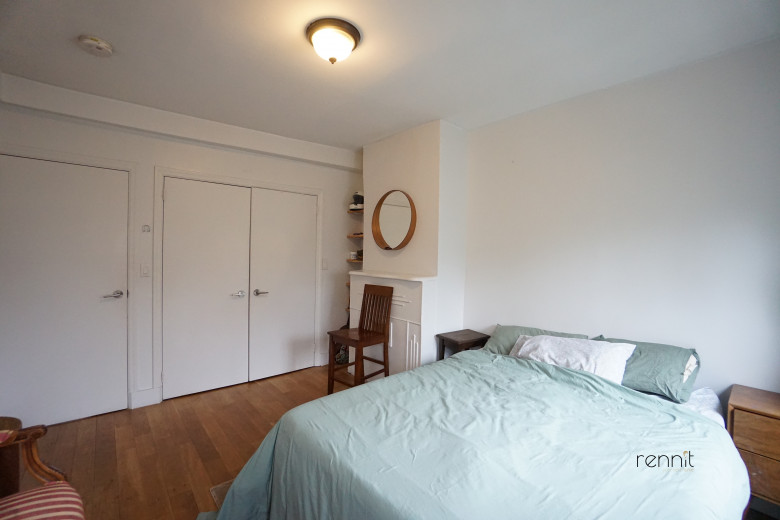 369 Gates Ave, Apt 3 Image 7