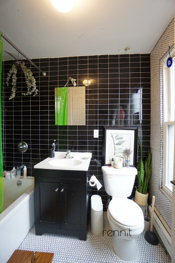 369 Gates Ave, Apt 3 Image 9