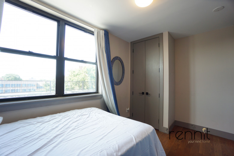 209 Troy Avenue, Apt 5 Image 5