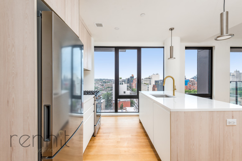 375 Dean St, Apt 906 Image 2