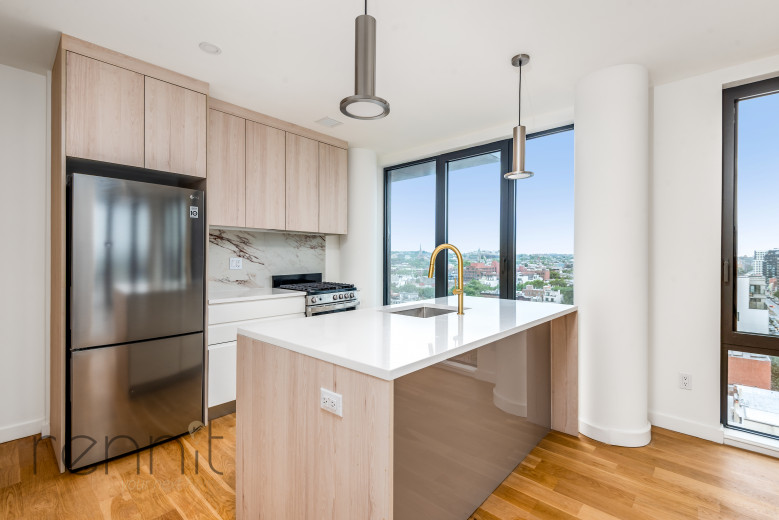 375 Dean St, Apt 906 Image 3