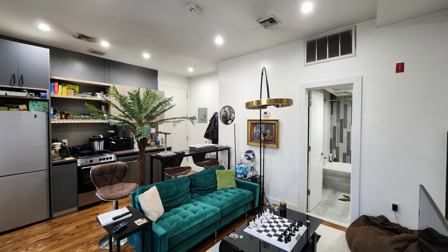294 Powers St, Apt 3F Image 4