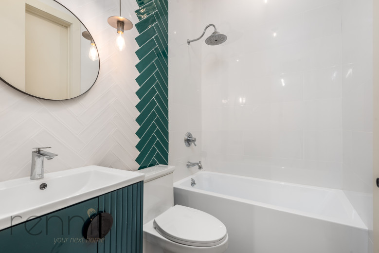 179 Meserole St, Apt 4C Image 12