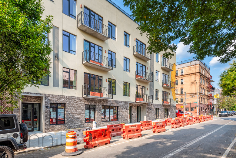 179 Meserole St, Apt 4C Image 20