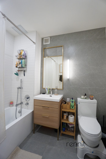 26-25 3rd St, Apt 508B Image 13