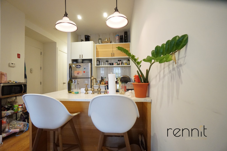 376 Bleecker St, Apt 2 Image 9