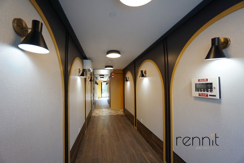 770 Lexington Ave, Apt 3A Image 16