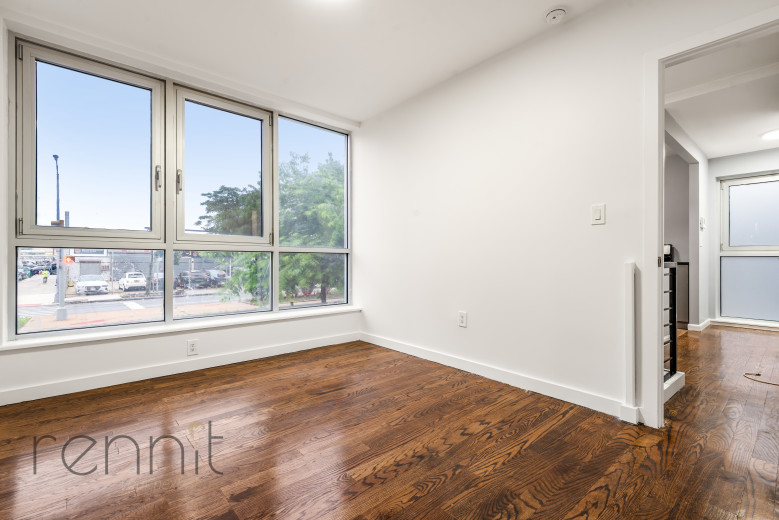 299 McGuinness Blvd, Apt 1A Image 1
