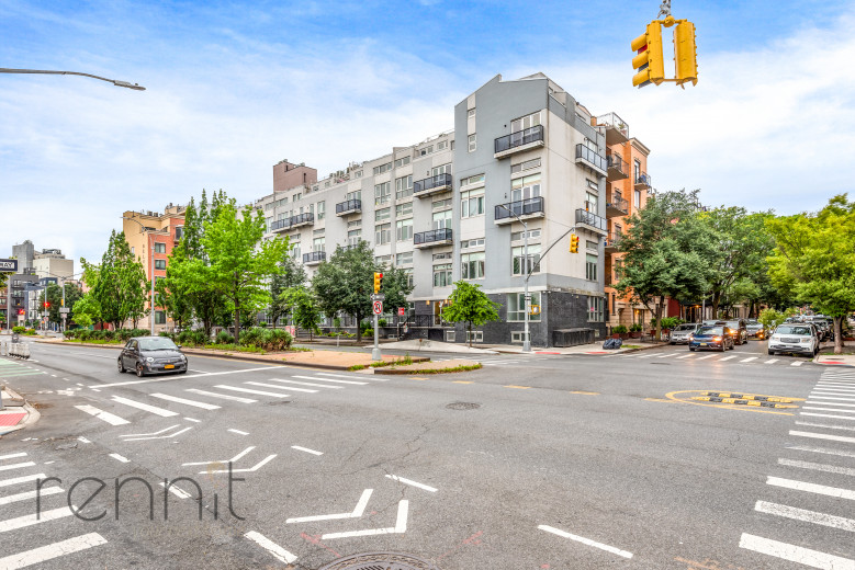 299 McGuinness Blvd, Apt 1A Image 18