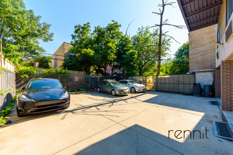 616 Willoughby Ave, Apt 6D Image 14