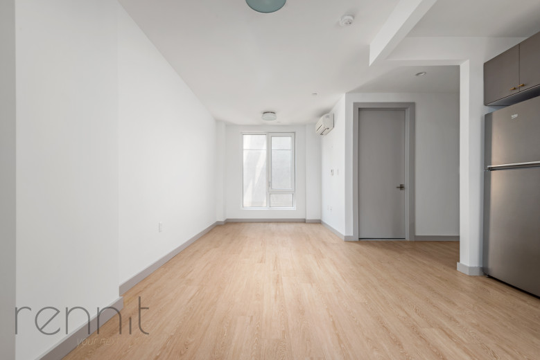 2809 Clarendon Rd, Apt 502 Image 3
