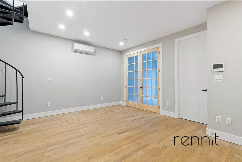 762 East 32nd St, Apt 4B Image 5