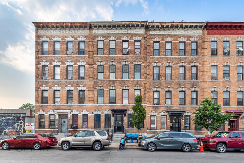 129 Thames St, Apt 2R Image 17
