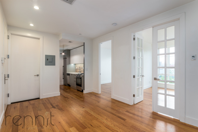 869 Park Ave, Apt 6G Image 1
