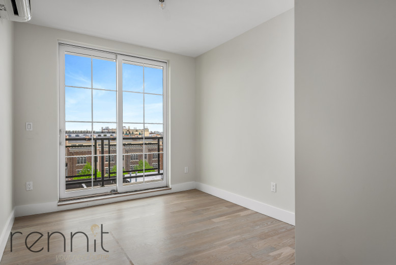 933 Rogers Ave, Apt 6D Image 3