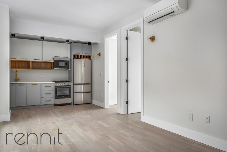 933 Rogers Ave, Apt 6D Image 5